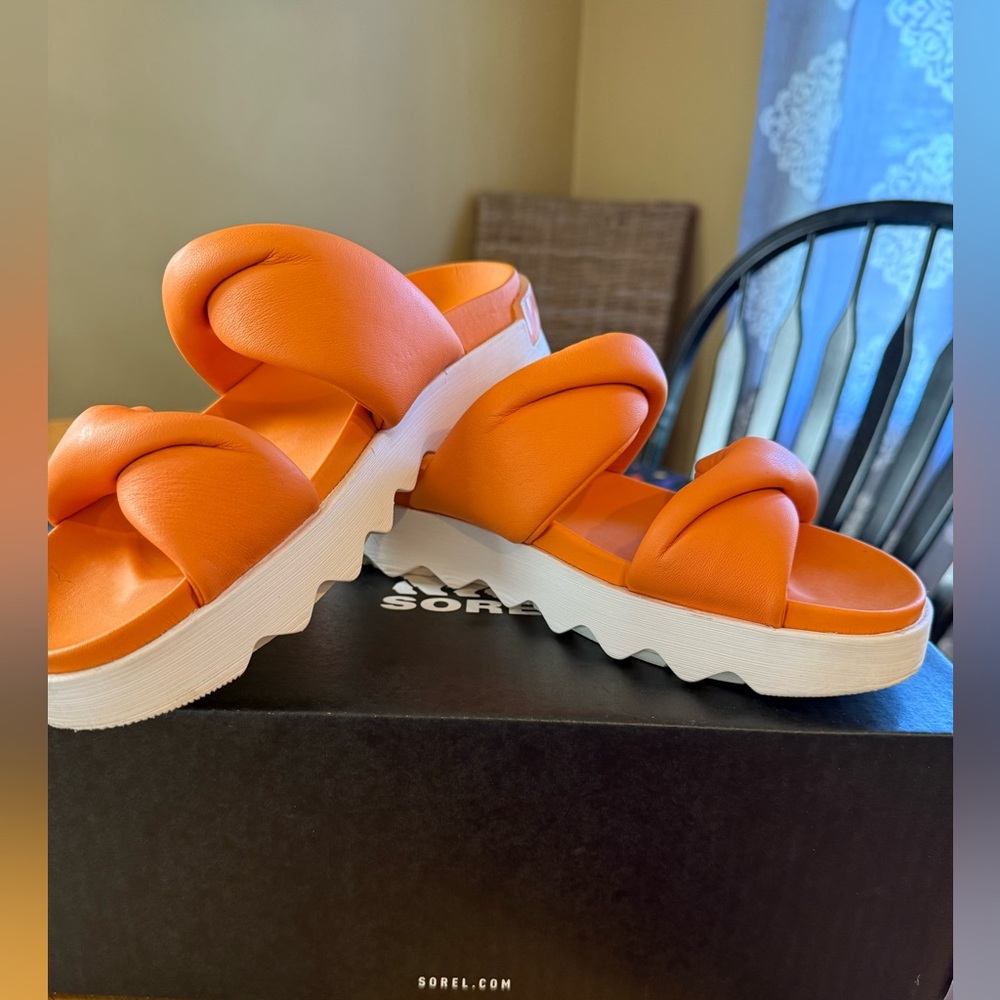 Sorel White and Orange Sole Footwear